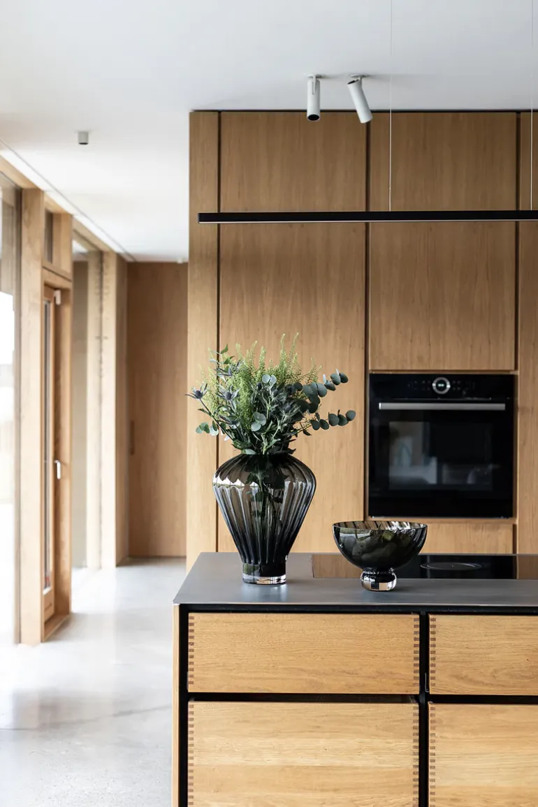 Evelyn Vase - Grey Large