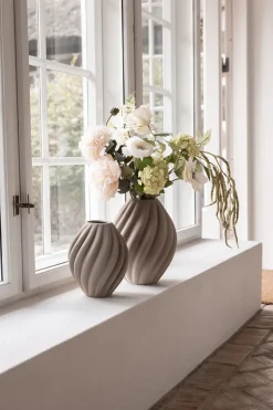 Flora Vase - Sand Small