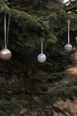 Glass Decoration - Snow Pearl