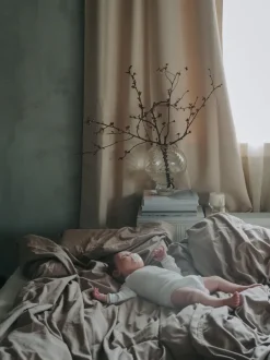 Meadow Swirl Vase - Clear Medium